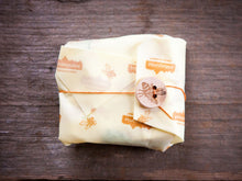 Load image into Gallery viewer, Bee's Wrap® Sandwich Wrap
